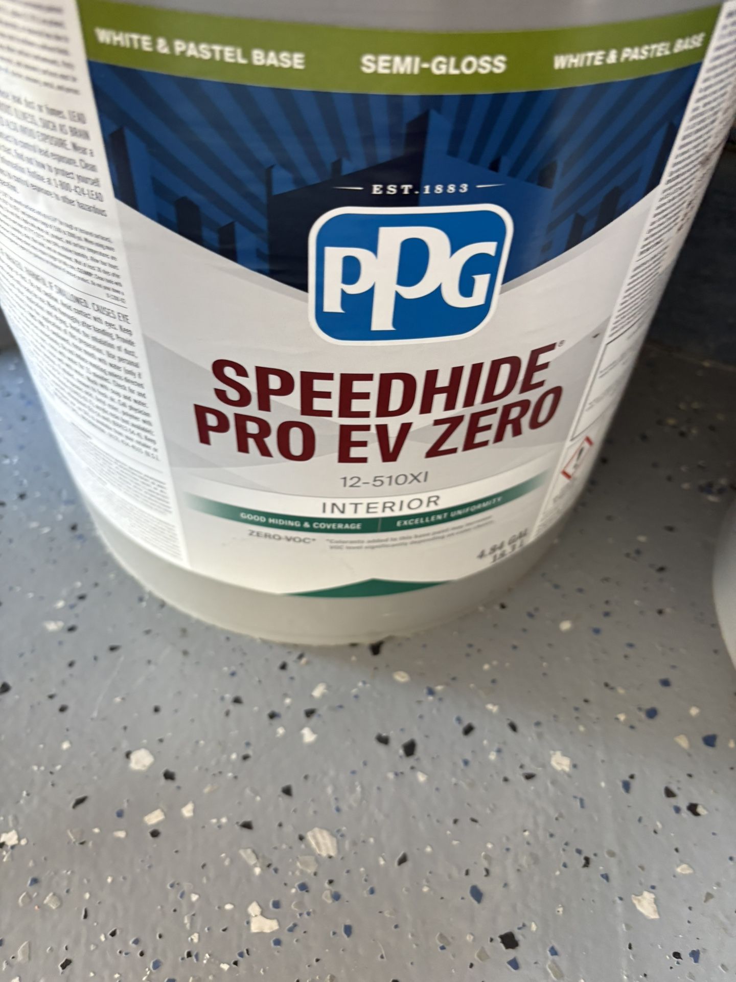 PPG MULTI PRO PAINT. SEMIGLOSS N FLAT INTERIOR