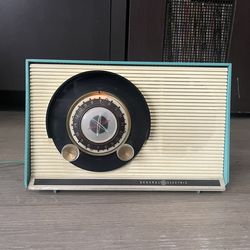 GE 862 Atomic radio