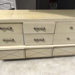 Used Solid Wood 6 Drawers 