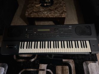Korg i4S Keyboard  arranger workstation