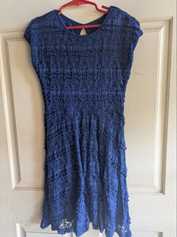 Girls dress size Small