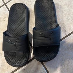 Puma Sandals Size 10