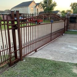 Metal Fence & Gate