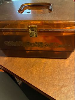 $45- Vintage sewing box with accessories