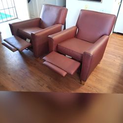 2 Used Norwalk Furniture Handcrafted made in the  U. S. A.  Vintage Recliners