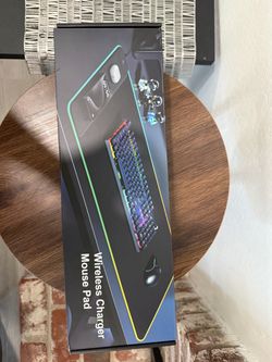 Mouse Pad with Wireless Charging