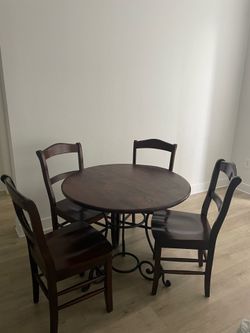 Dining set - must pick up TODAY