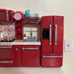 Tiny Kitchen With Mini Food