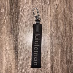 *Black Lululemon Keychain 🔗 $10 💸 READ DESCRIPTION 