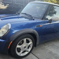 2006 Mini Cooper $2,300