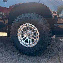 17" AXD Wheels And Tires 35/1250/17 Arroyo MT