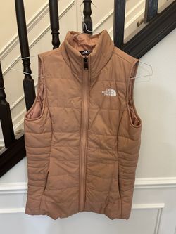 Like NEW pink North Face puffer vest - Girls Size L 14/16