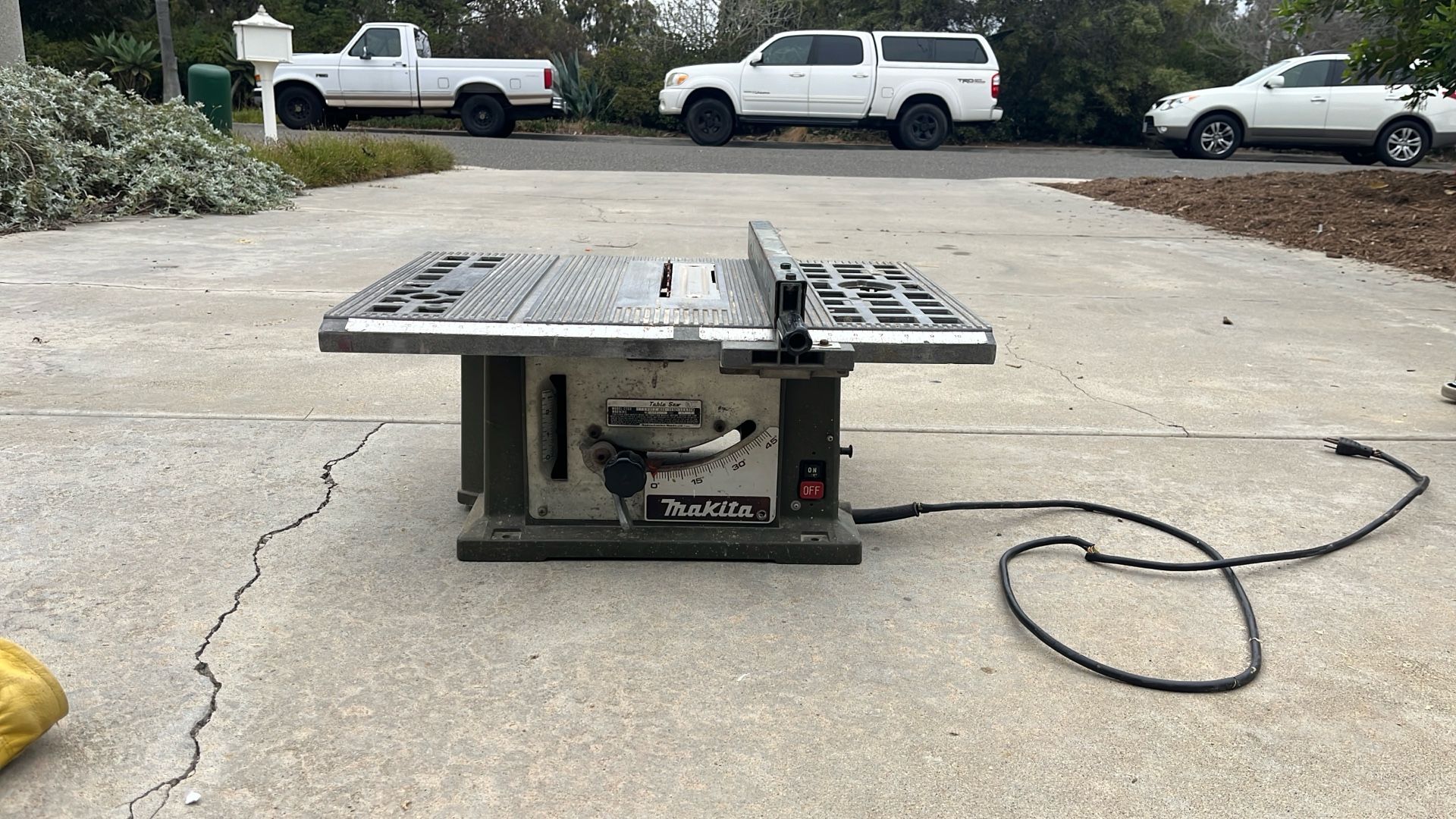 Classic Makita Table Saw 2708