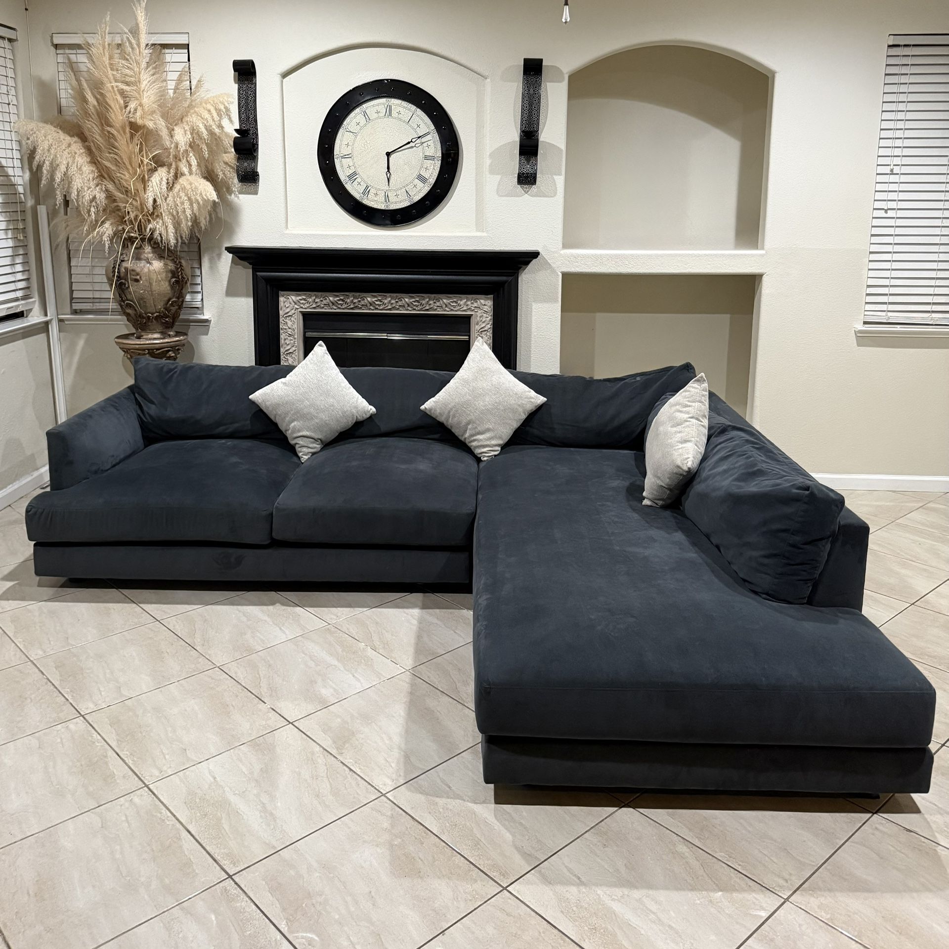 FREE DELIVERY West Elm Deep Modular Sectional – 114” x 94” – Excellent Condition