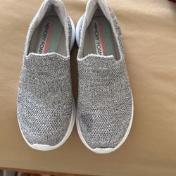 Sketcher’s Shoes Size 6