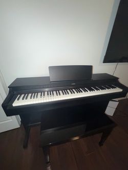 Yamaha digital piano Arius ydp-163