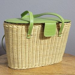 Vintage Bath And Body Works Wicker/ Rattan Baske Purse With Green  PVC Handle...