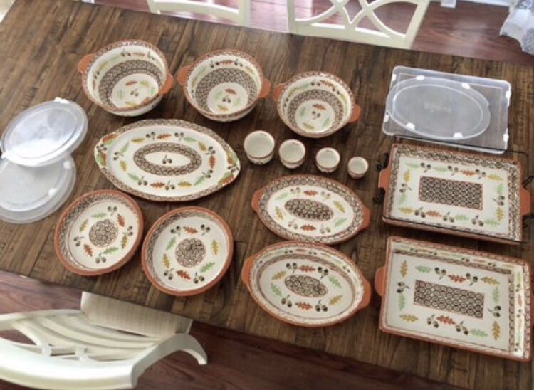 NEW Temp-rations Old World Harvest 14 Pc Bakeware Set with Lids and wire rack