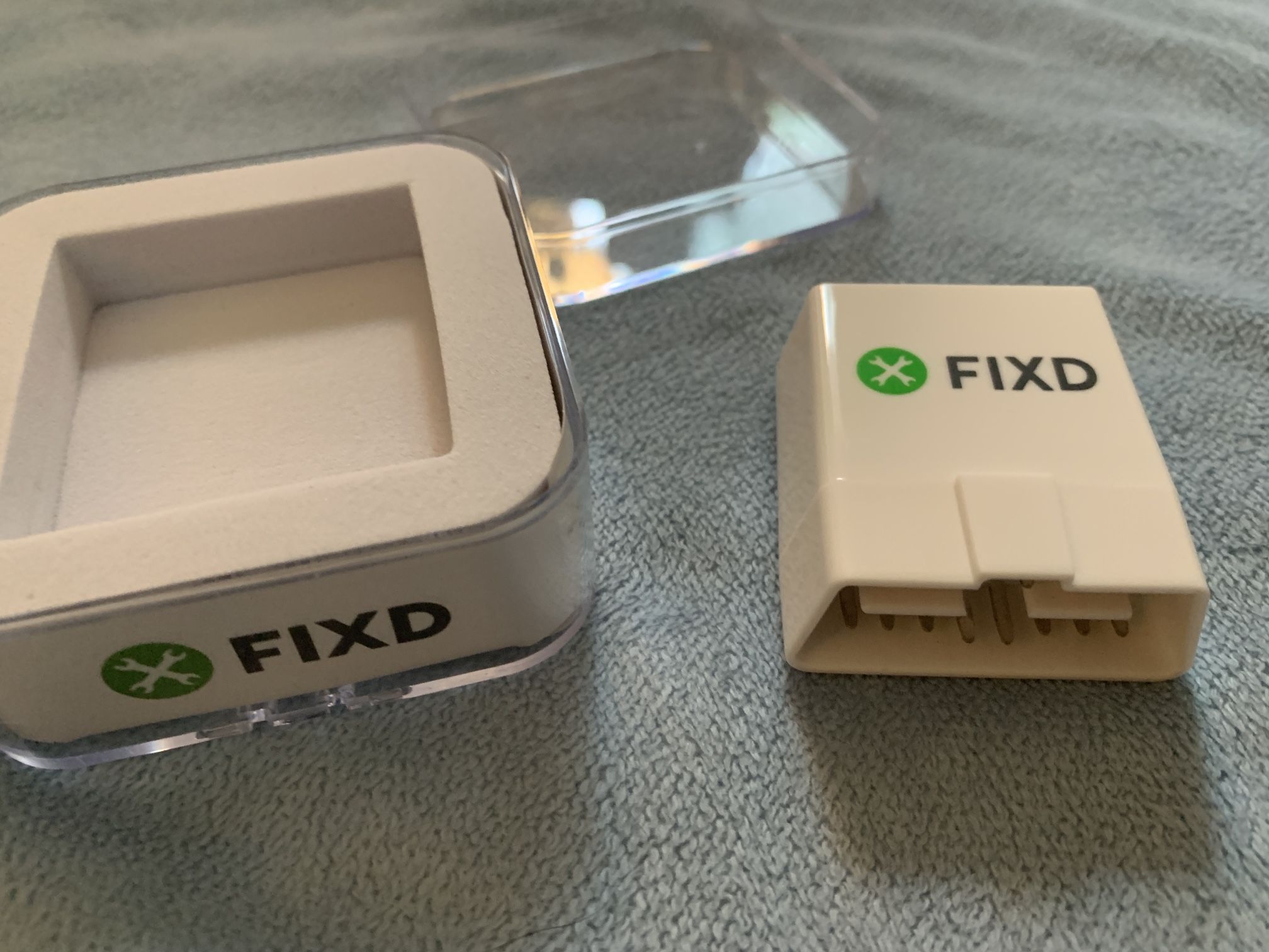FIXD Bluetooth OBD2 Scanner for Car (NEW)