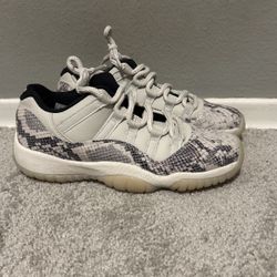 Jordan 11 Low