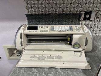 Cricket With Accessories