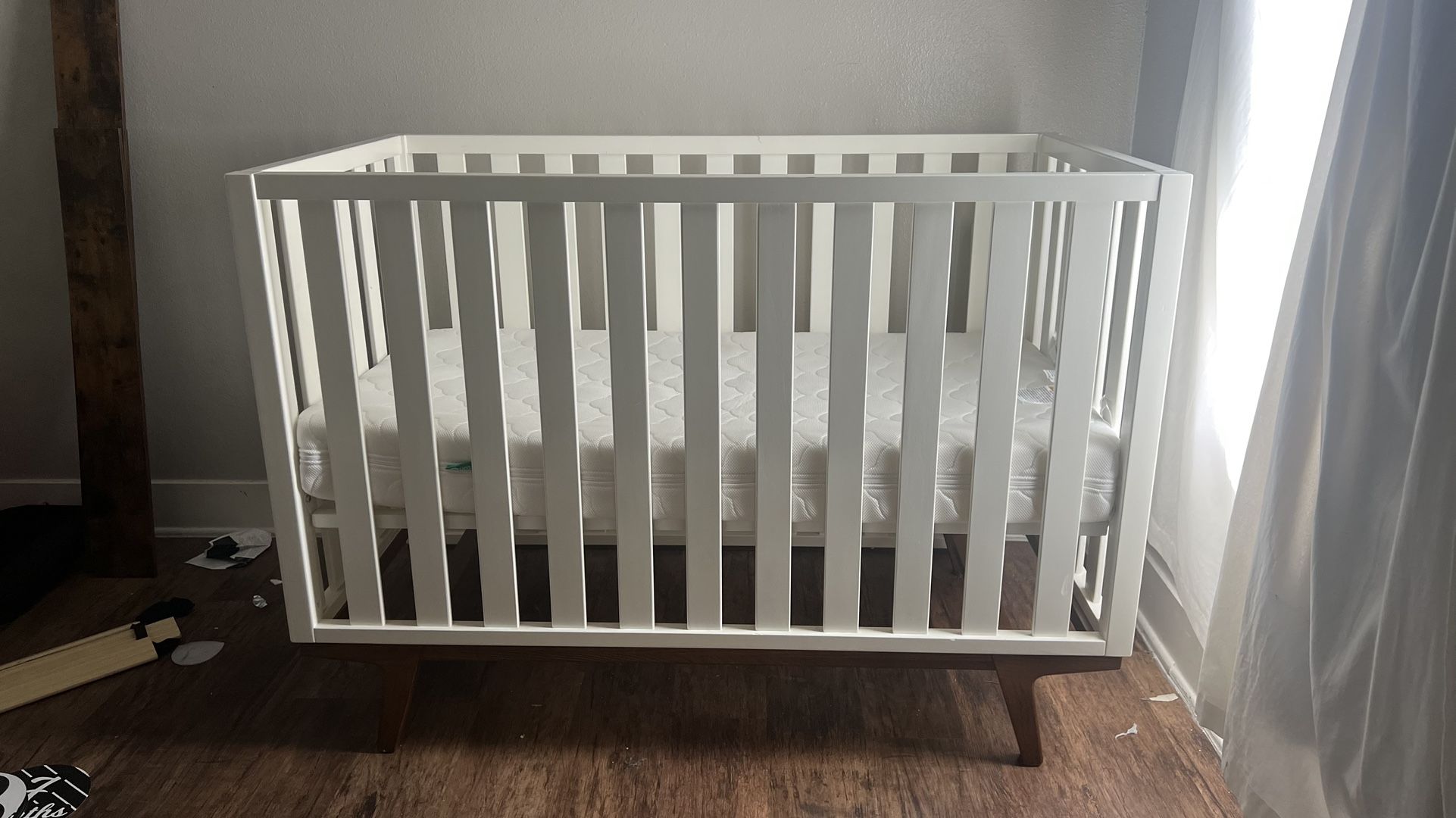 Used West Elm Crib / Toddler Bed w/ Newton Mattress