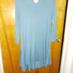 Very Nice Ladies Size Medium Simply Southern Top