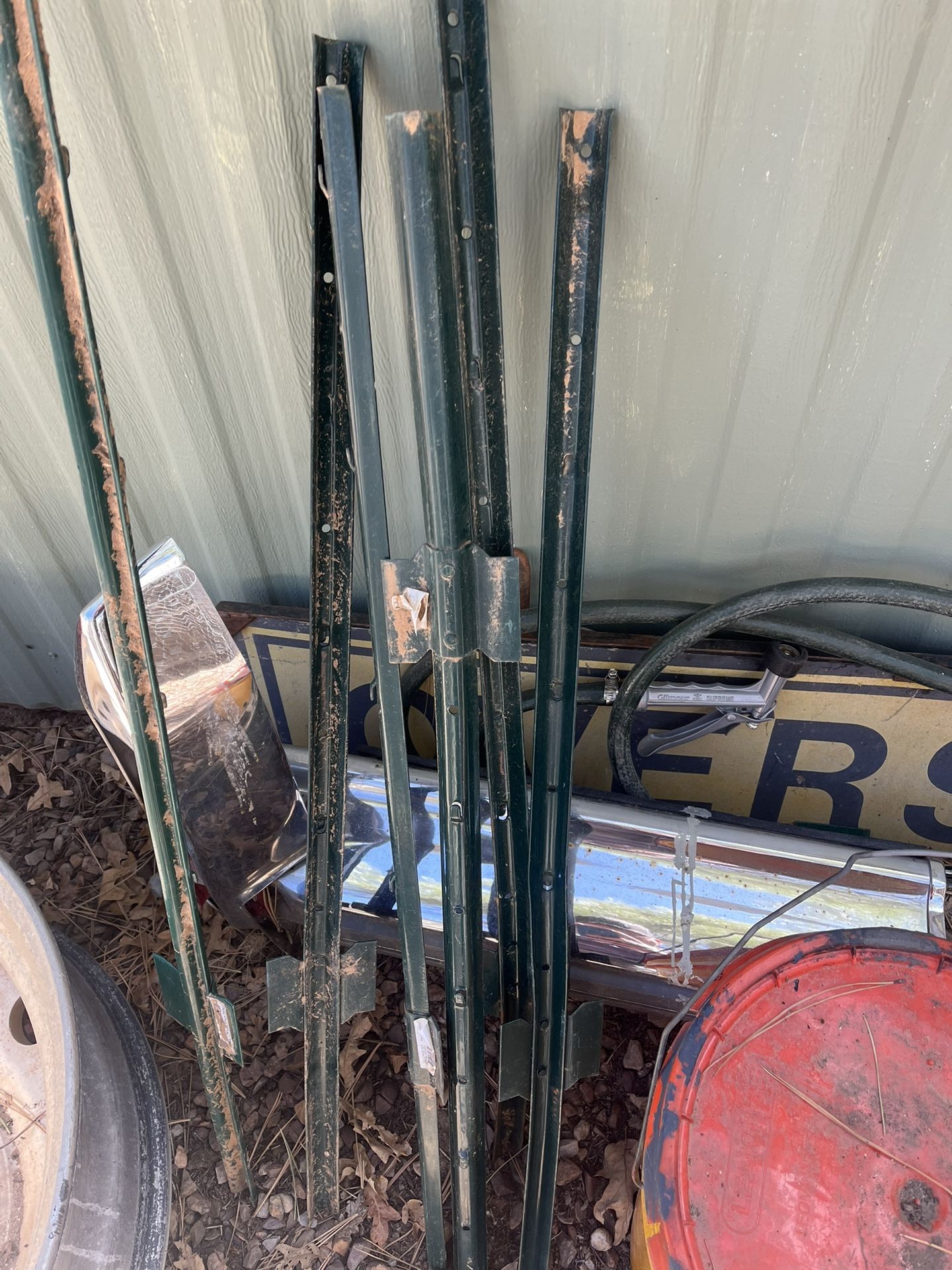 Fence T-posts
