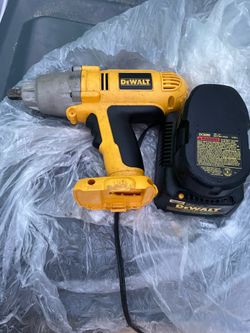 Dewalt impact wrench drill 18v battery tool