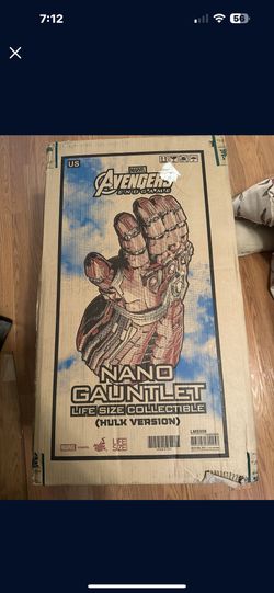 Hot toys nano gauntlet hulk version NEW
