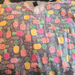 3x Scrub Tops