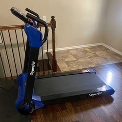 2023 Costway Superfit Treadmill – Excellent Condition, 2.25 HP Foldable - Lee's Summit, MO