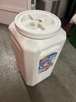 Airtight Pet Food Storage Container