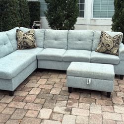 Sofa Sectional …. Delivery Extra 