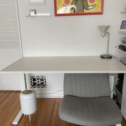 Humanscale Manual Sit to Stand Desk