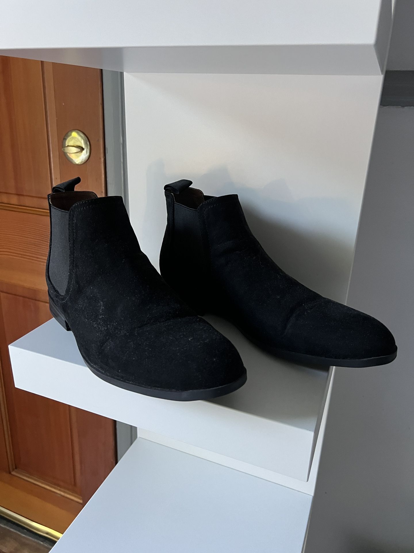 H&M Black Boots – Size 41 EU ( US 8)