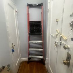 Ladder. 8ft