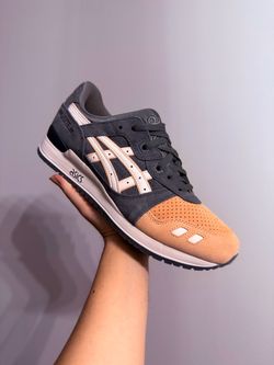 ASICS x RONNIE FIEG GEL- LYTE III REMASTERED SALMON TOE SIZE 10 MENS