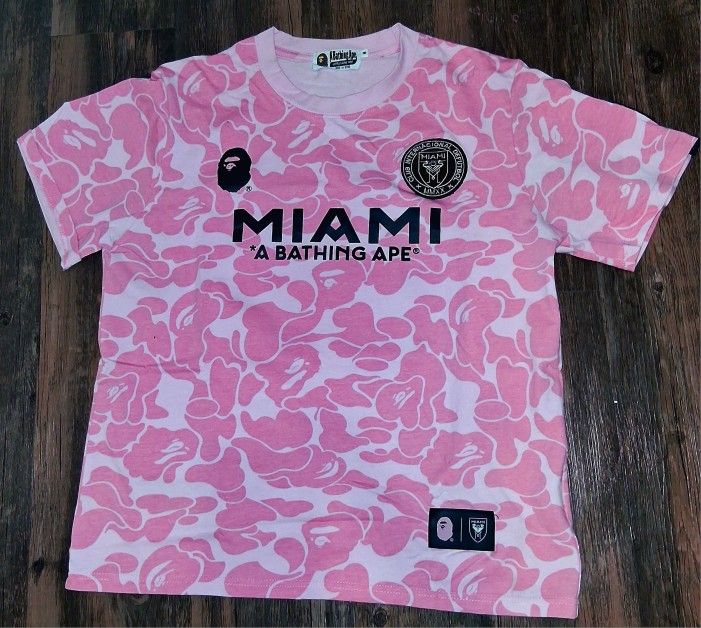 BAPE Men’s Tee M – Pink, Front/Back Design, Embroidery