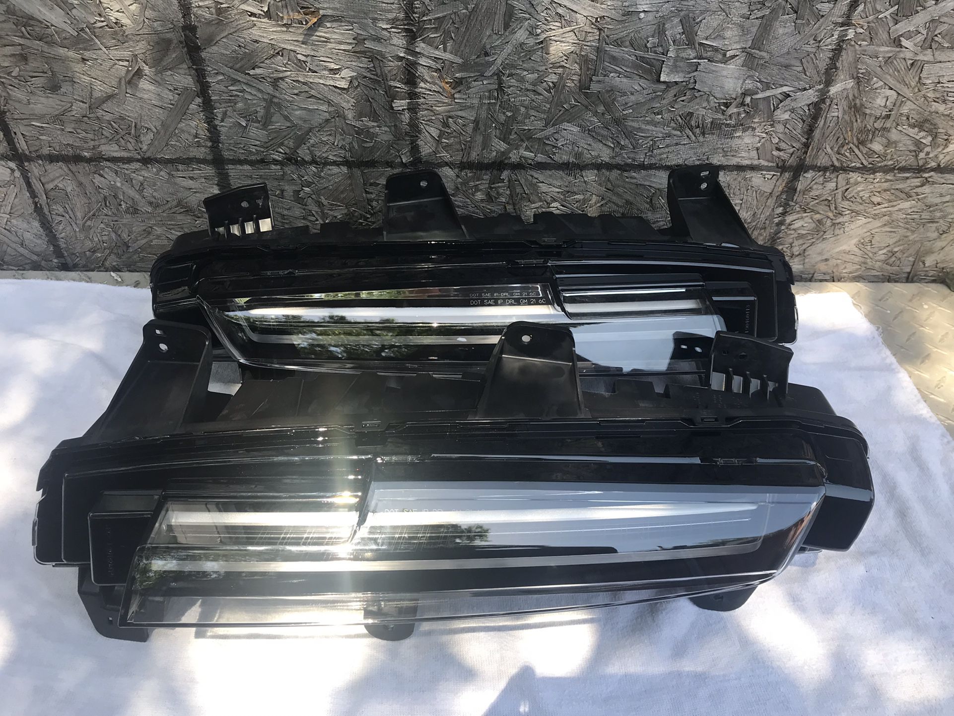2021 And Up GM Cadillac Escalade RH&LH DRL Fog Lamps OEM