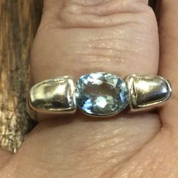 Sterling blue topaz ring size 6.5
