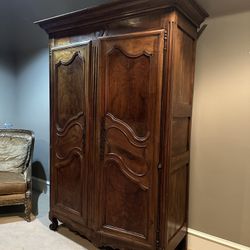 TV ENTERTAI NMENT CABINET, WARDROBE , CLOTHING  STORAGE, Armoire 