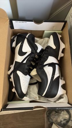 Jordan football cleats size 8