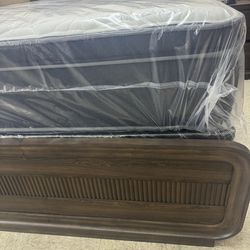 QUEEN PILLOW TOP WITH BOX SPRING  220