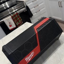 Milwaukee Bluetooth Speaker M18 & M12
