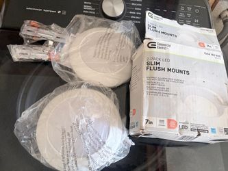 New 2 pack led slim flush mounts.  Nuevo