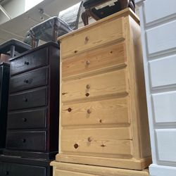 5D Strong Pine Chest Assembled 