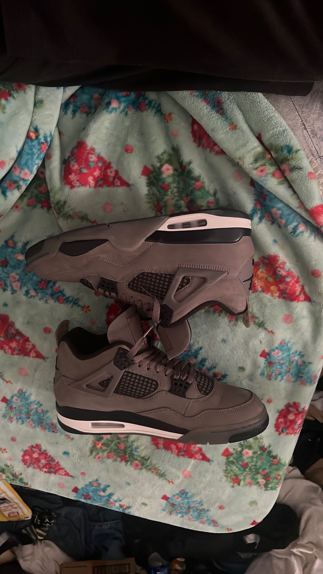 Cave Stone Jordan 4s Size 11 Barley Worn Stars Aren’t Worn B Grade $115