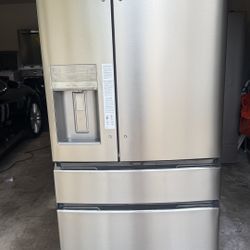 Frigidaire Gallery French Door Refrigerator — 2025 Model, Brand New, Never Used!