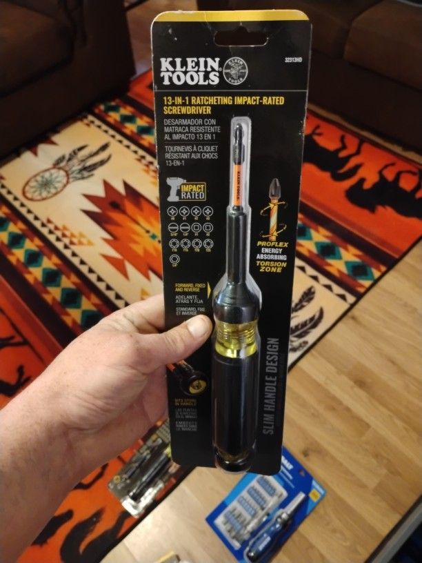 1301 Ratcheting Impact Rated Screwdriver